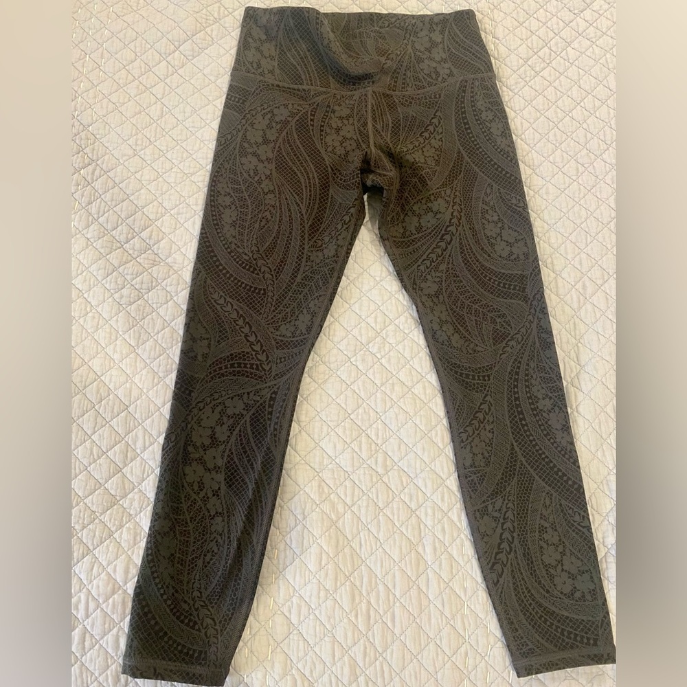 Athleta Textured Elation Tight Legging